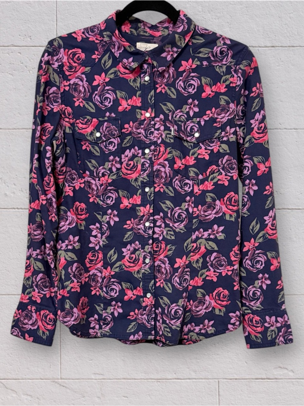 Levi's Women's Western Pearl Snap Rodeo Shirt Roses Floral Long Sleeve Medium